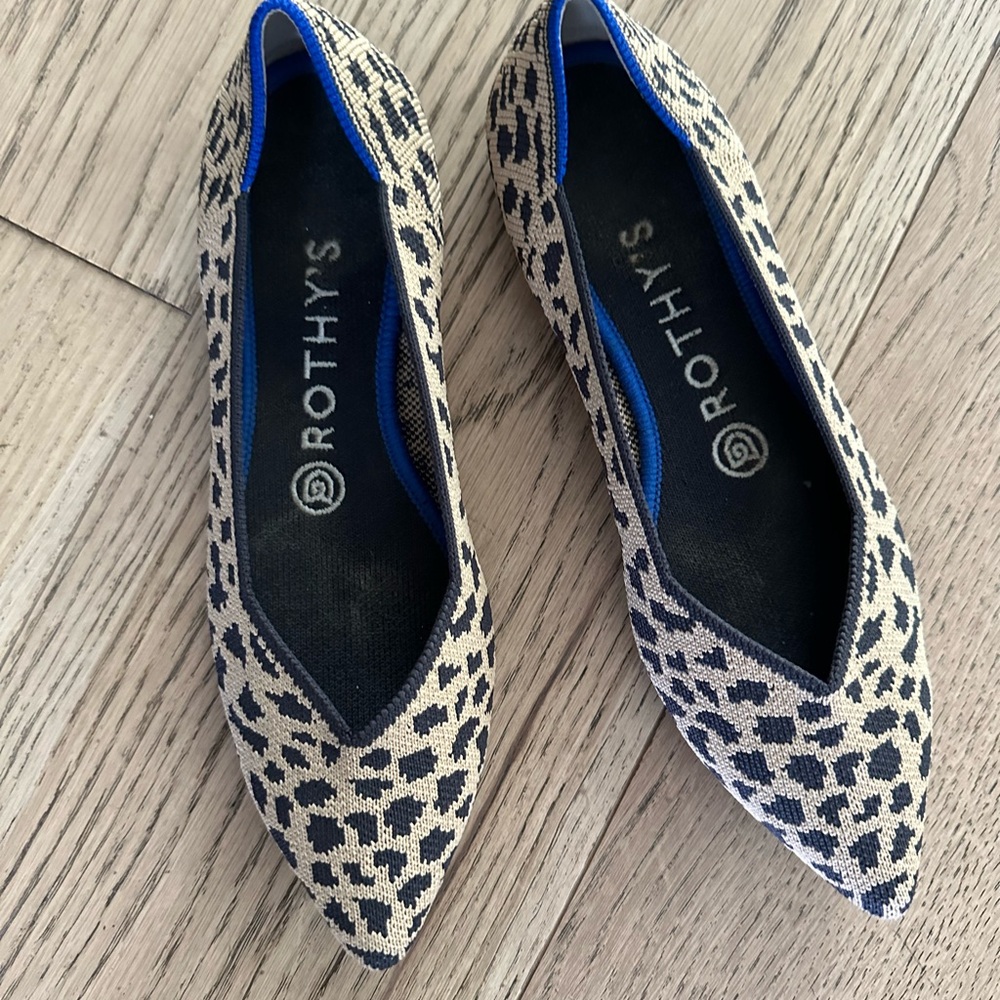 Rothy's Black and Cream Patterned Flats